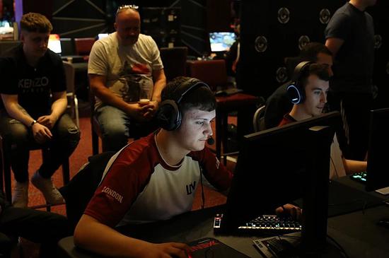 无畏契约强化认证系统以打击恶意行为